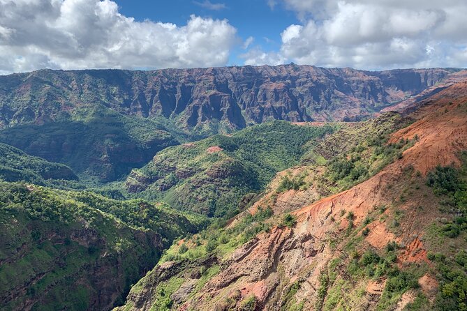 Air Kauai: DOORS-OFF Helicopter Adventure - Tropical valleys and the island’s hidden scale