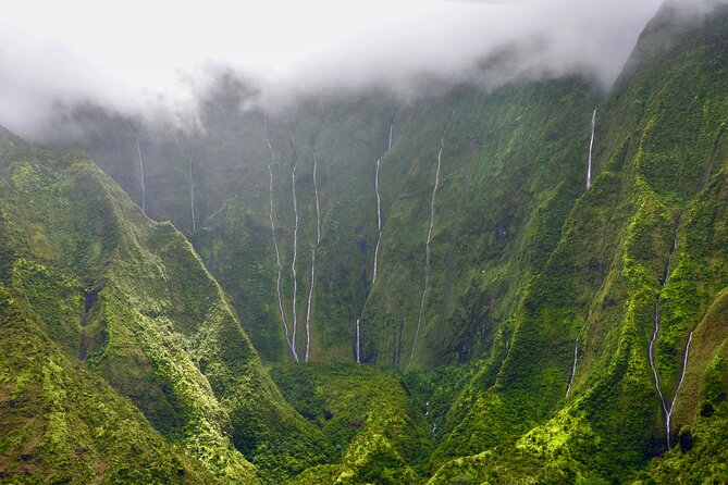 Air Kauai: DOORS-OFF Helicopter Adventure - Waimea Canyon and the dry red side of Kauai