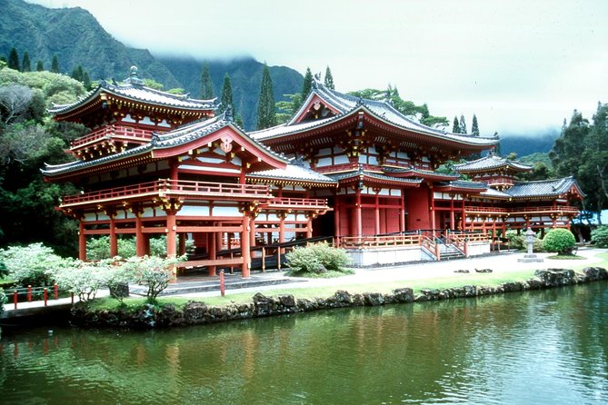 All Inclusive Ultimate Circle Island Tour, Waimea Falls & Lunch - Byodo-in Temple offers the calmest stop