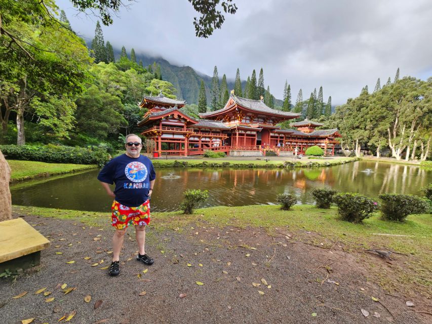 Amazing Circle Island Tour - Waimea Botanical Garden and the waterfall swim