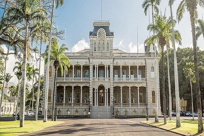 Arizona Memorial Pearl Harbor & Honolulu City Tour from Waikiki - Downtown Honolulu in 45 minutes