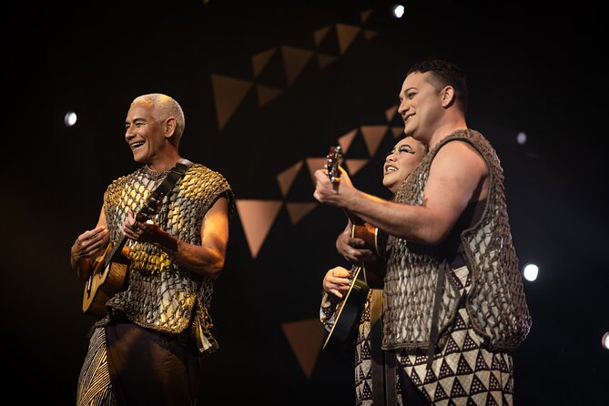 'Auana by Cirque du Soleil at the Waikiki Beachcomber Hotel - A Hawaiian story told with Cirque du Soleil flair