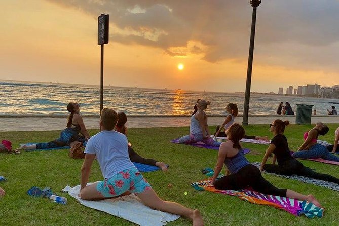 Beach Yoga on Waikiki with Diamondhead Backdrop - Key points to know before booking