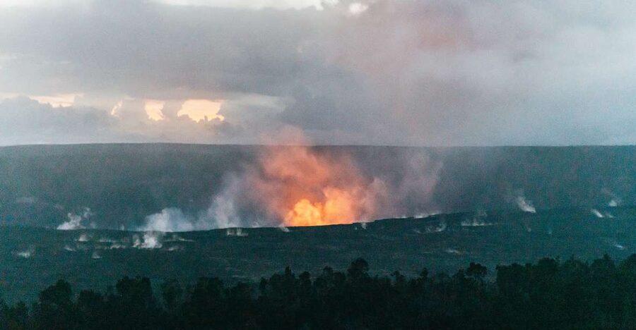 Big Island: Evening Volcano Explorer from Hilo - Dinner, snacks, and the $169 price
