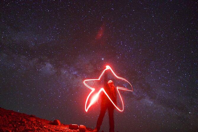Big Island GOAT Experience: Mauna Kea Summit, Sunset & Stars - Looking through the Celestron telescope