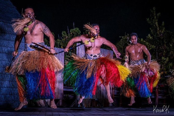 Big Island: Island Breeze Luau - A Kona luau with a real waterfront setting