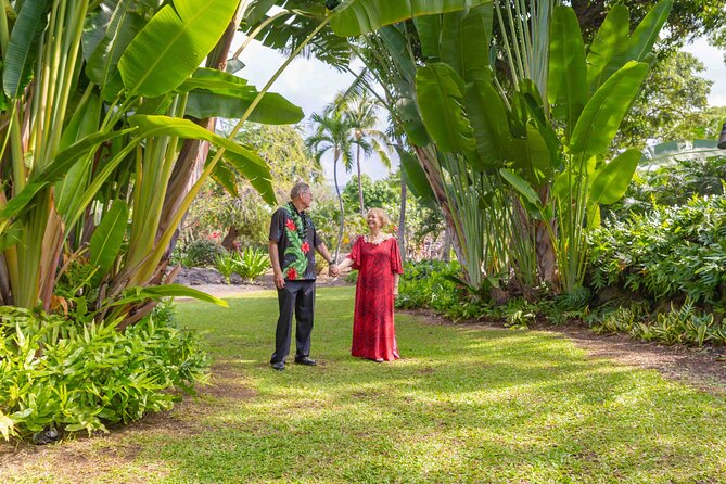 Big Island, Kona Hawaii Photographer - Outrigger Mini Session - How the photography service performs