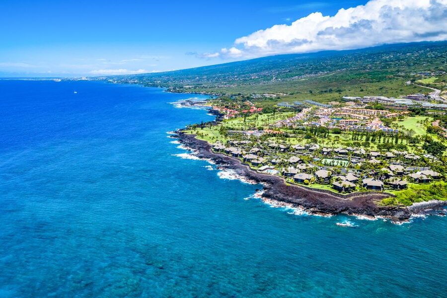 Big Island: Luxury Catamaran Trip along the Kona Coast - Who should book No Wiki?