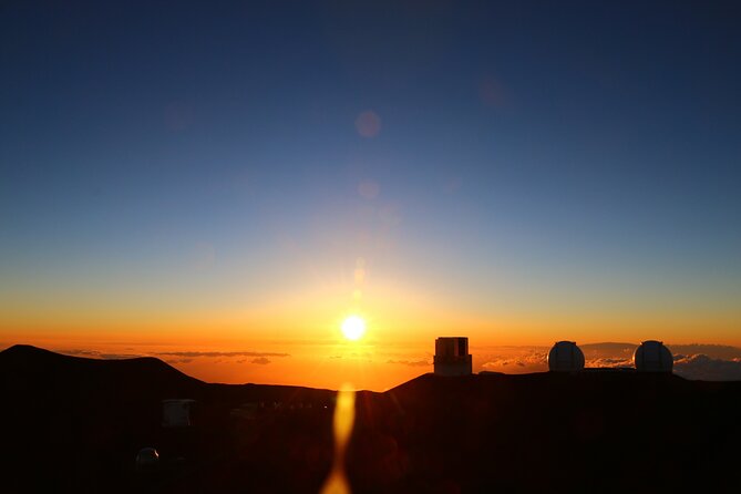 Big Island: Mauna Kea Summit Tour with Free Night Star Photo - Why Mauna Kea feels different from a normal sunset tour
