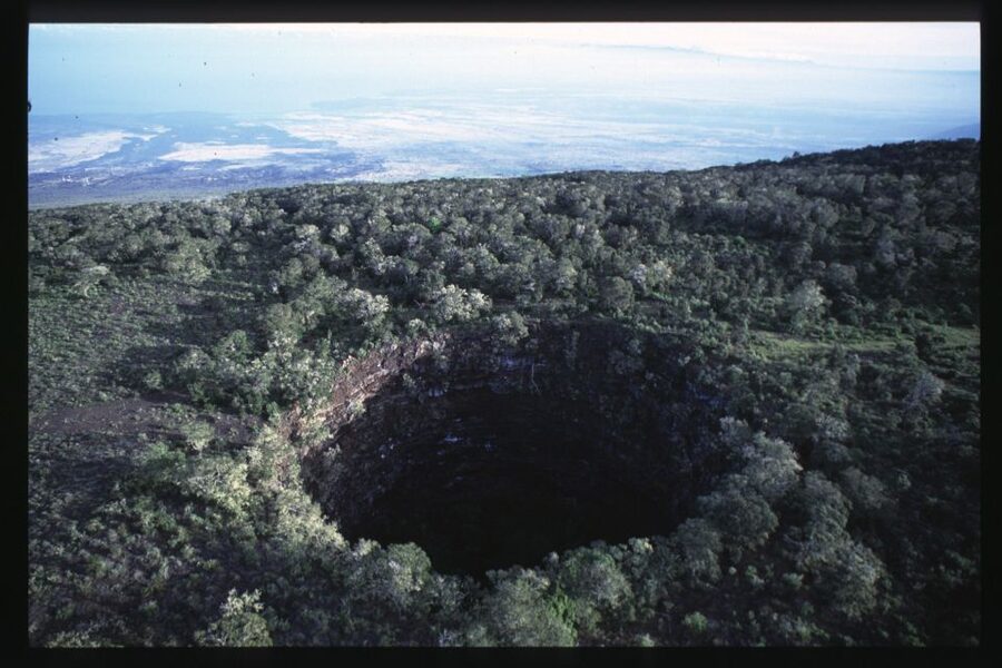 Big Island: Off the Beaten Path Volcano Crater Hike - Four hours among craters and fissures