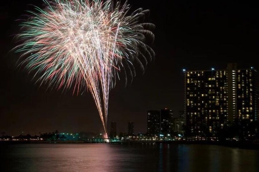 Board from Waikiki Beach: Friday Night Fireworks sail - The fireworks view from the deck