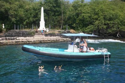 Captain Cook Snorkel Tour with Sea Caves and Lava Tubes