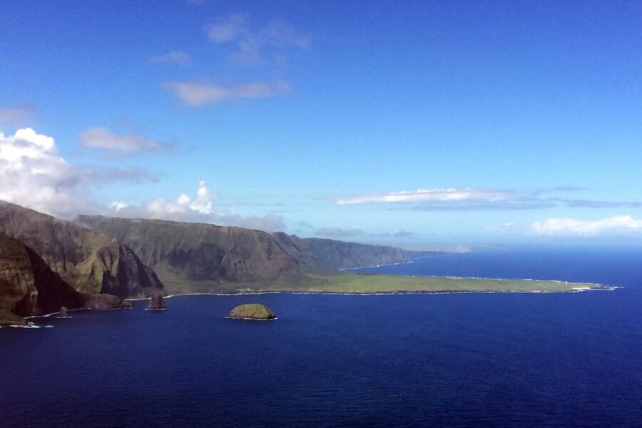 Central Maui: Two-Island Scenic Helicopter Flight to Molokai - Seating, comfort, and group size