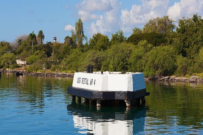 Complete Pearl Harbor Experience Tour Departing from Waikiki Area - The Visitor Center sets the scene