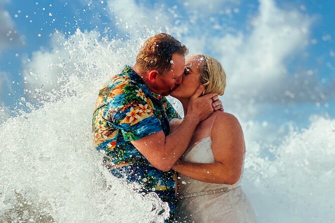 Conceptual and Surreal Wave Photography on Kauai - Meeting at Kealia Beach in Kapaʻa