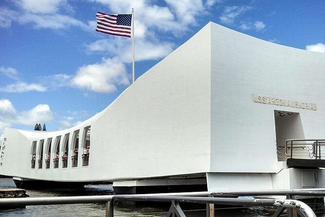 Deluxe Arizona Memorial Bowfin Submarine and Honolulu City Tour - What the $155 price buys you