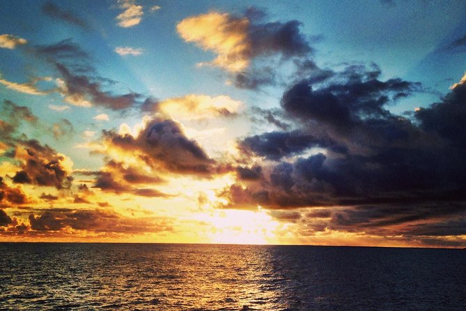 Deluxe Na Pali Sunset Snorkel Tour on the Lucky Lady - How the $233.74 price makes sense