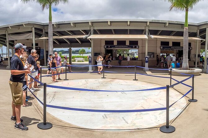 Deluxe Pearl Harbor USS Arizona Memorial and Honolulu City Tour - Guides make a major difference
