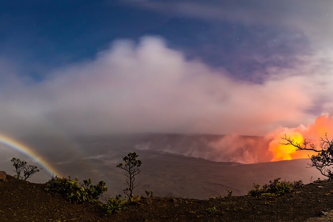 Deluxe Volcano Experience with Restaurant Dinner - Punaluʻu Bake Shop offers a quick local treat