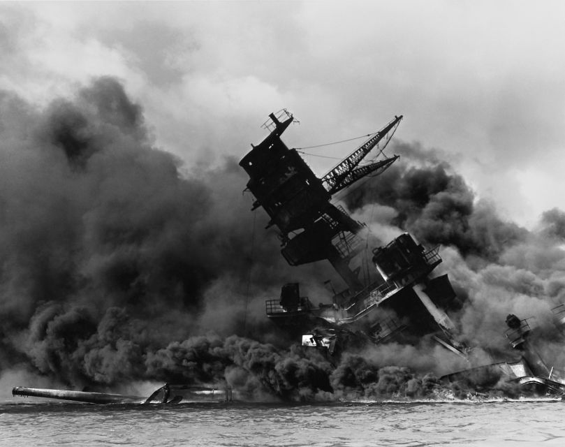 From Waikiki: Pearl Harbor USS Arizona Memorial Program - The Pearl Harbor documentary sets the tone