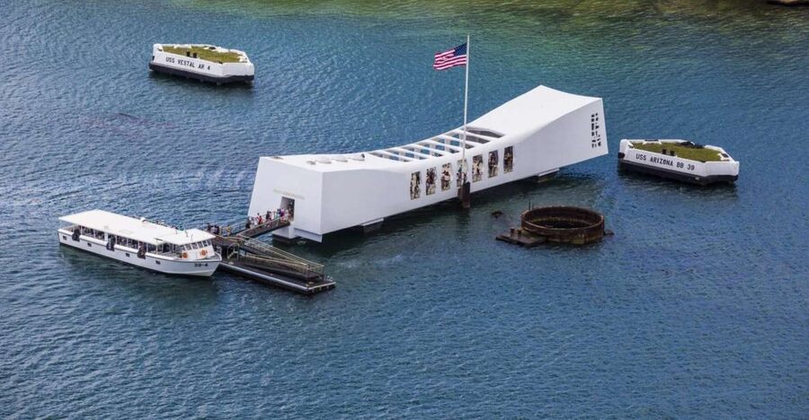 From Waikiki: Pearl Harbor USS Arizona Memorial Program - Getting oriented at the Pearl Harbor Visitor Center