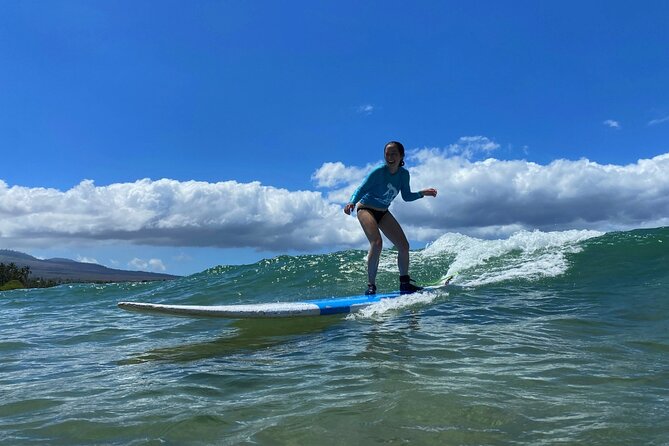 Group Surf Lesson at Kalama Beach in Kihei - The short beach lesson before you paddle out