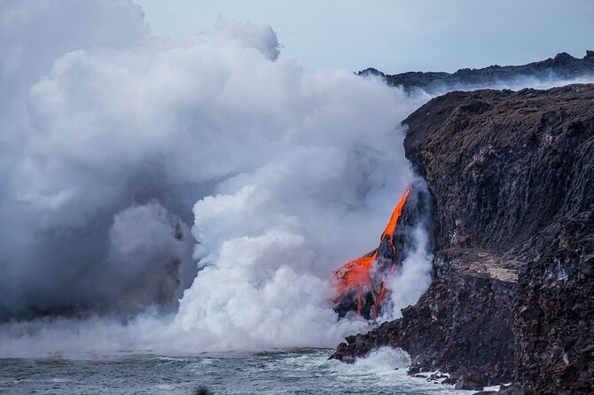 Hawaii Volcanoes, Waterfalls, Beaches & Hilo Highlights Day Tour - Key points at a glance