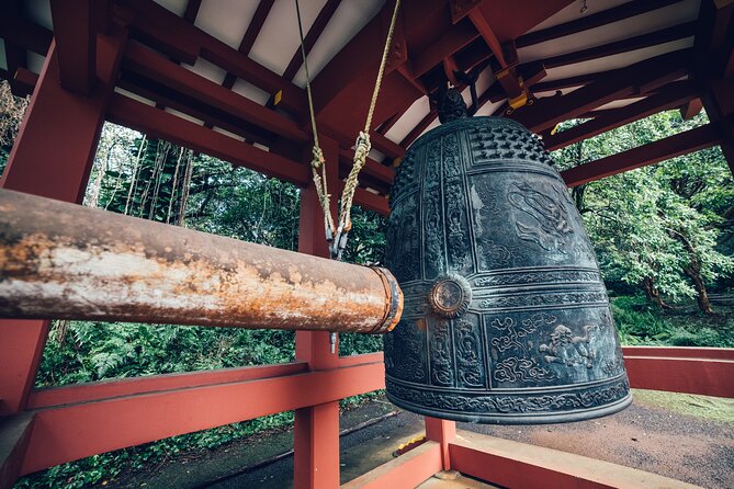 Hidden Gems of Oahu Circle Island Tour with Byodo In Temple - Coffee, macadamia nuts, and the Kualoa coast