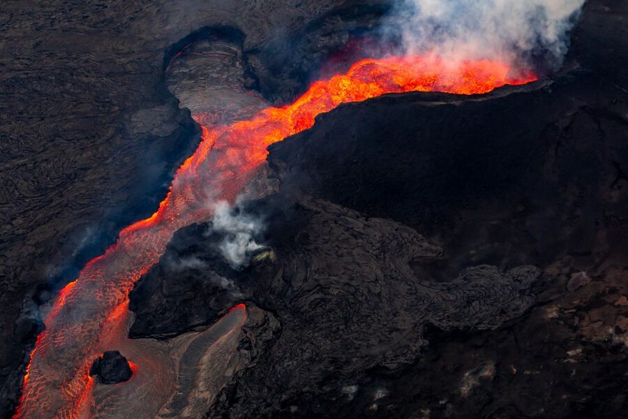 Hilo: Hawaii Volcanoes National Park Flight - Who will enjoy this flight most