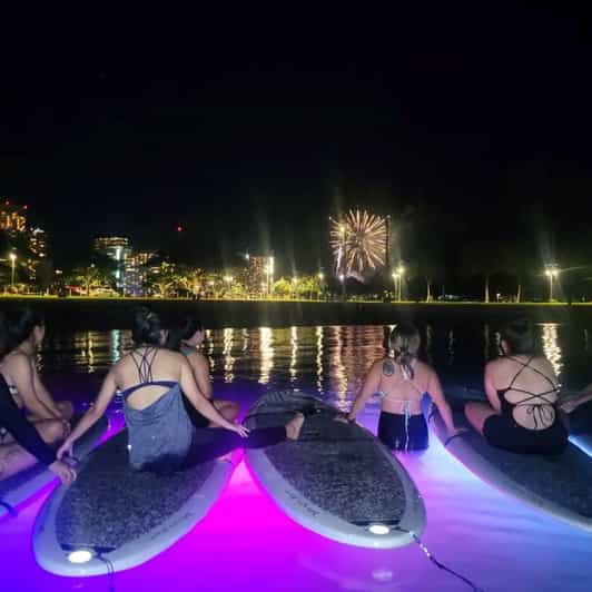 Honolulu: Fireworks Glow and Flow Yoga Class - Key points to know before booking