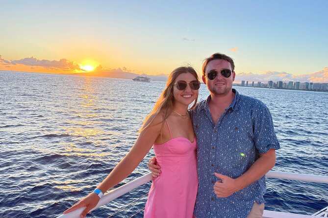 Honolulu Sunset Dinner Cruise with Friday Fireworks Show - The first hour: Waikiki at sunset