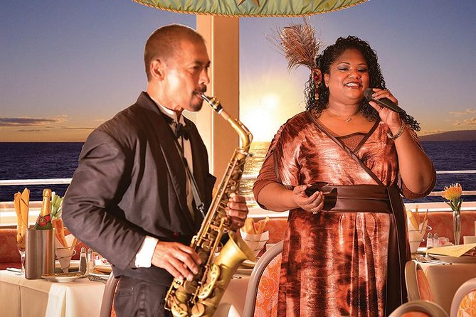 Honolulu: Three Star Deluxe Sunset Dinner Cruise and Show - The sparkling toast and included drinks