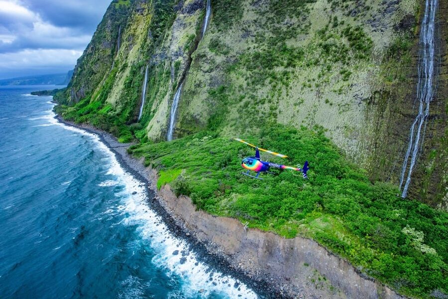 Kailua-Kona: Kohala, Volcanoes and Waterfall Helicopter Tour - Four volcanoes and one long view of Hawai‘i Island