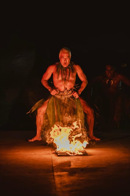 Kauai: Ahi Uila Fire Show with Dinner Option - Dinner, mai-tai, and the question of value