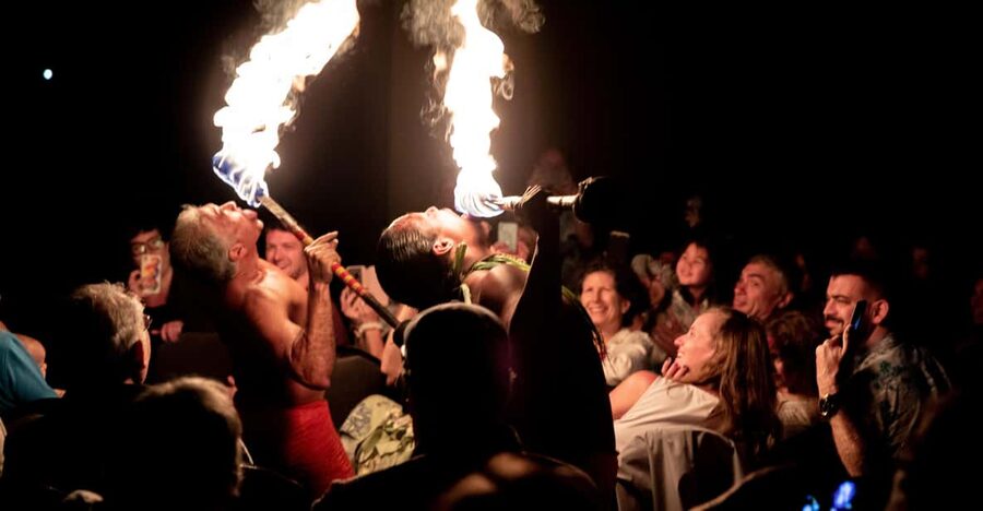 Kauai: Ahi Uila Fire Show with Dinner Option - The 7 pm fire show