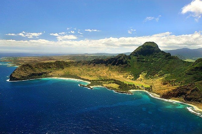 Kauai Deluxe Sightseeing Flight - Mount Waialeale shows why the island is so green