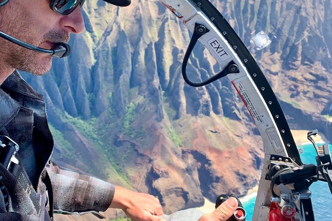 Kauai: Hughes 500 4-Passenger Doors-Off Helicopters - Key points to know before you book