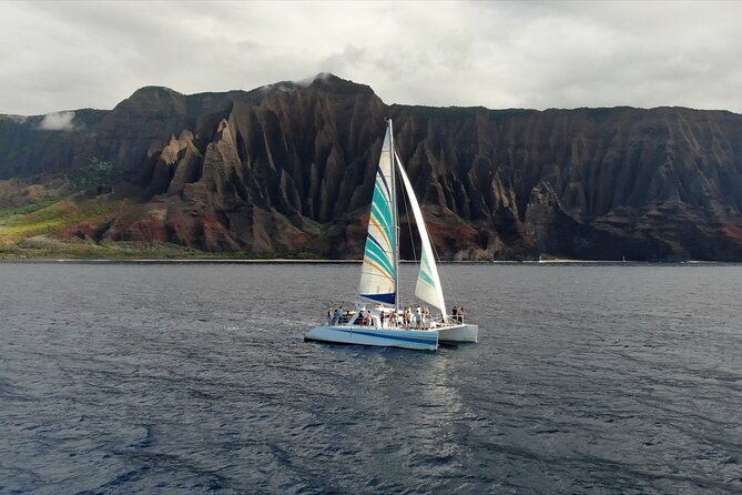 Kauai: Leila Na Pali Sunset Dinner Sail - Who should book the Leila sunset sail?