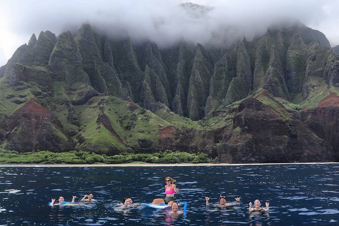 Kauai: Nā Pali Coast Zodiac Raft Expedition and Snorkeling - A close-up view of Kauai’s Nā Pali Coast