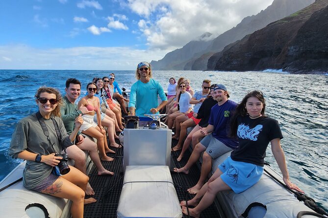 Kauai: Nā Pali Coast Zodiac Raft Expedition and Snorkeling - Dolphins, whales, and sea turtles