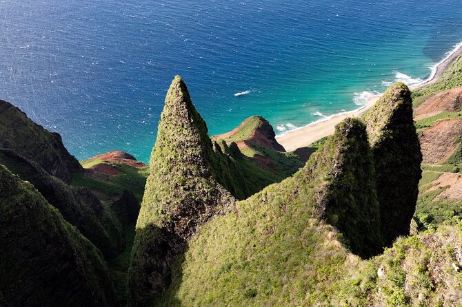 Kauai: Na Pali Sunset & Sightsee Boat Tour - What to Bring and What to Leave Behind