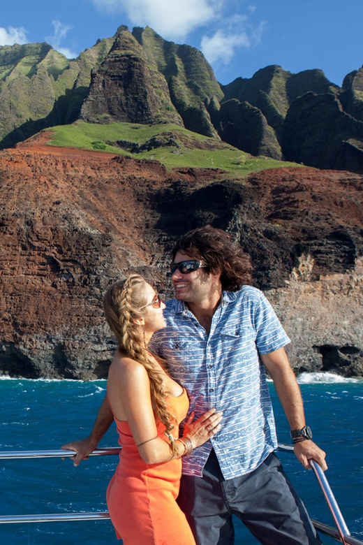 Kauai: Napali Sunset Dinner Cruise - Should you book the Holo Holo Napali sunset cruise?