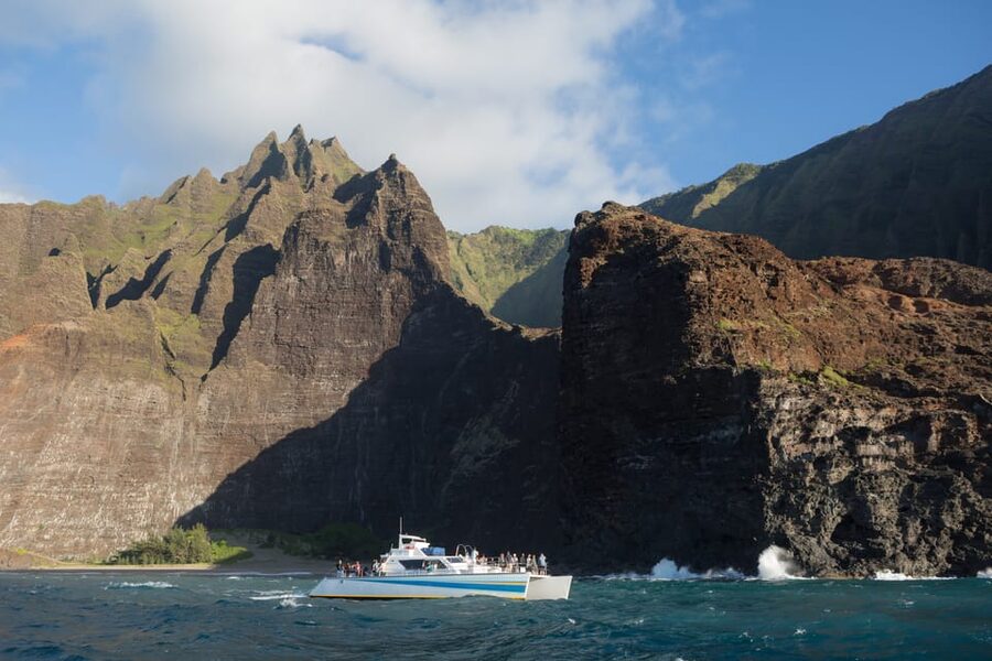 Kauai: Napali Sunset Dinner Cruise - How the $247 price measures up