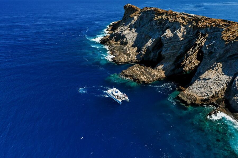 Kauai: Niihau and Na Pali Coast Full-Day Boat Tour - Why this boat trip is different from a standard Na Pali cruise