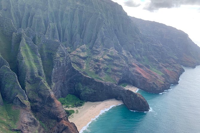 Kauai Private Doors-Off Helicopter: Ultimate Waterfalls & Canyons - Hanalei Bay, Hanalei Valley, and Namalokama Falls
