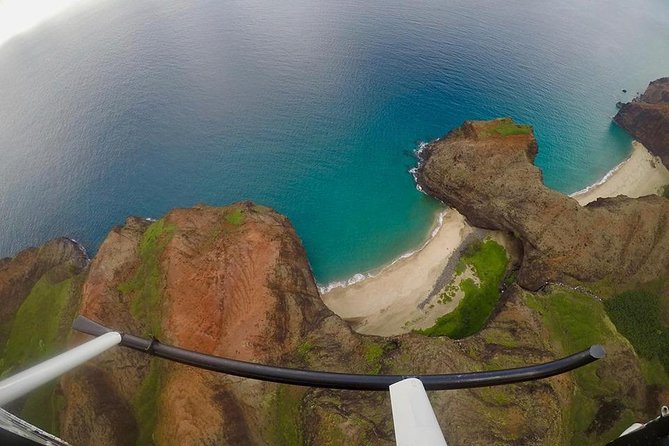 Kauai Private Doors-Off Helicopter: Ultimate Waterfalls & Canyons - What the doors-off setup feels like