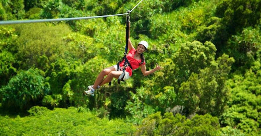 Kauai: Zipline Adventure - The ride to the course and the first safety briefing