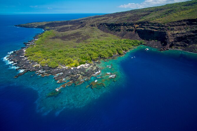 Kealakekua Bay Afternoon Snorkel: Family Fun on the Kona Coast - The Captain Cook Monument from the water