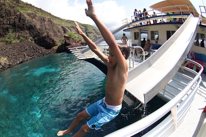 Kealakekua Bay Afternoon Snorkel: Family Fun on the Kona Coast - Slides, snacks, and a boat built for play