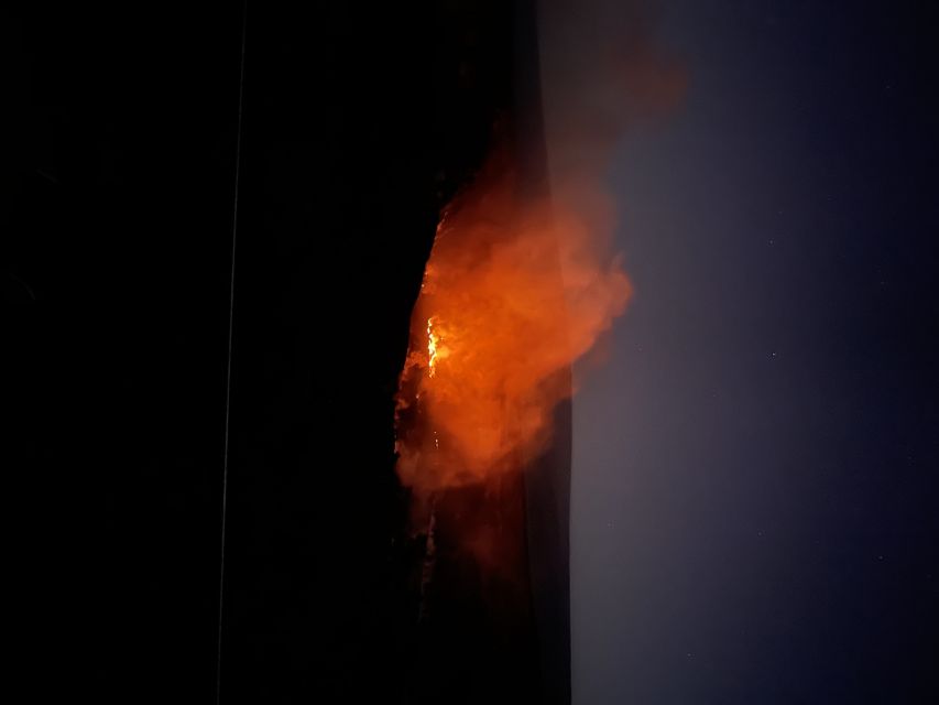 Kilauea: Volcanoes National Park Guided Hike - Walking around a hardened lava lake